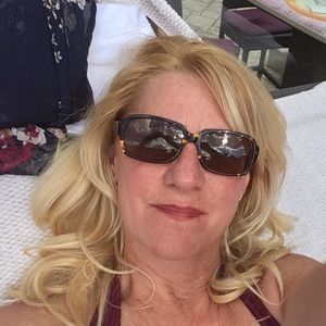 Meet your Posher, Cathy